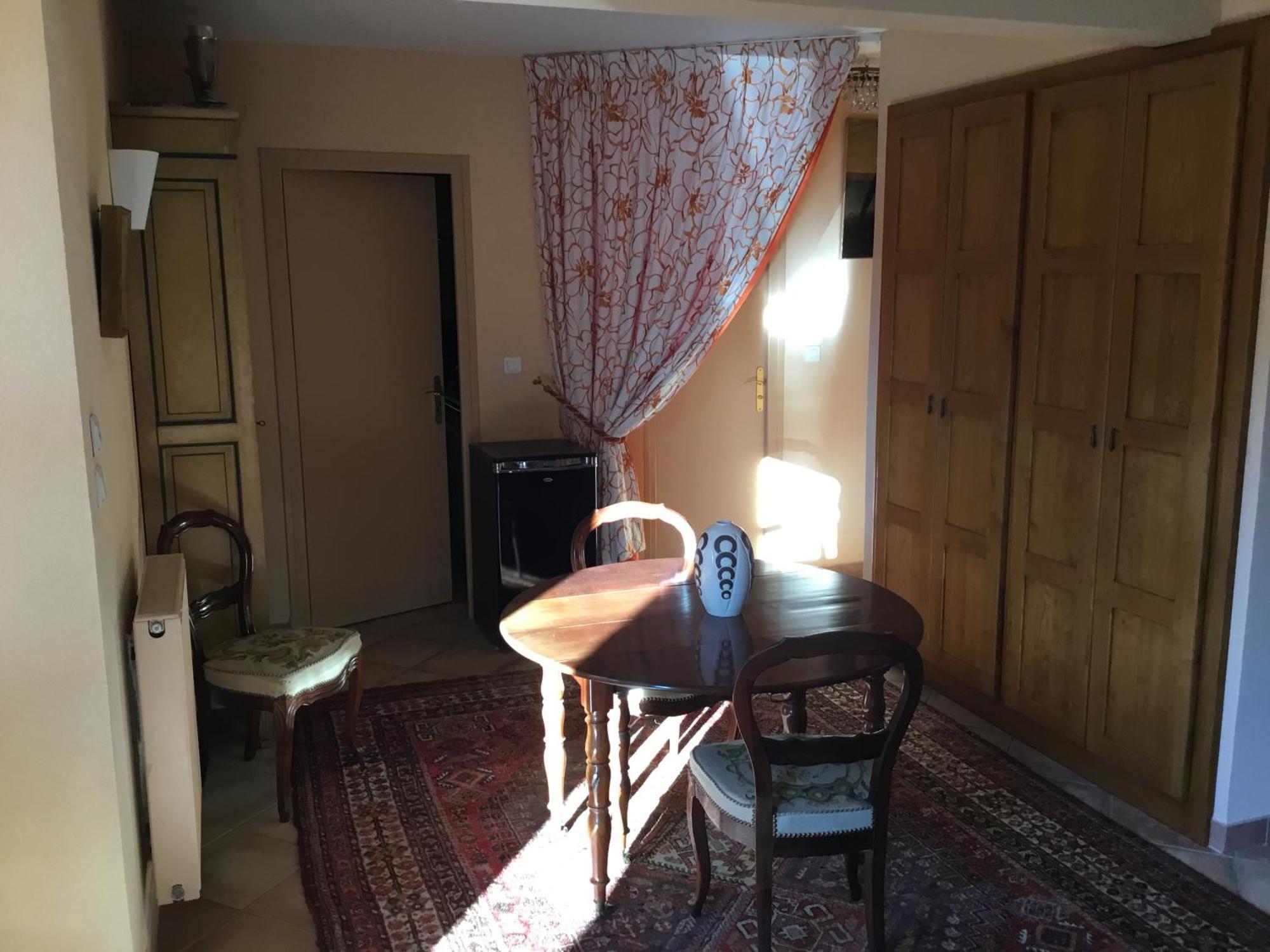 Ussac Le Clos De Rose المظهر الخارجي الصورة